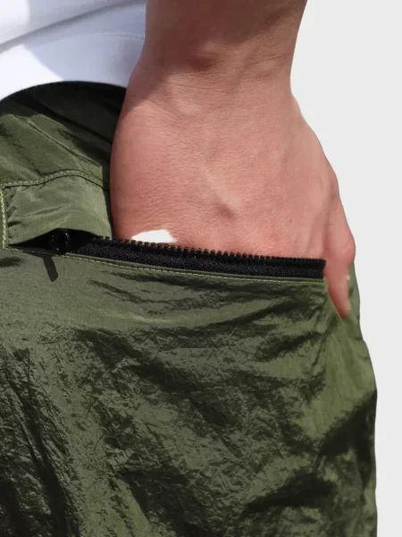 Шорты Stone Island с камнями зеленые