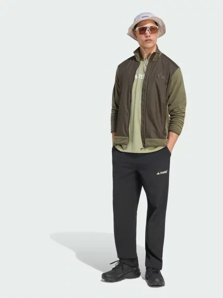 Ветровка Adidas зеленая