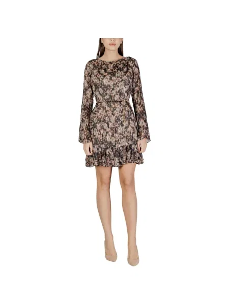 Rochie Guess plisată de costum maro