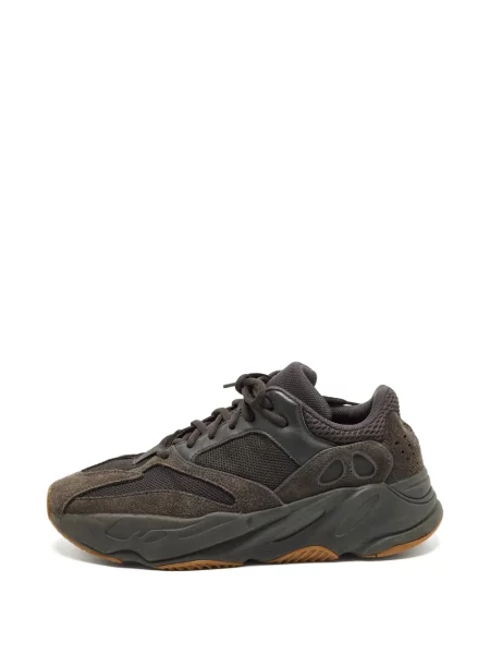 Sneakerși Adidas Yeezy cu șireturi din piele de căprioară gri