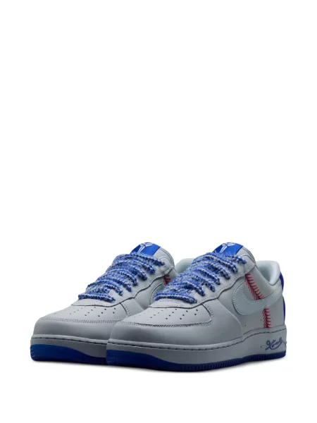 Sneakerși Nike Air Force 1 cu dungi cu imagine alergare gri