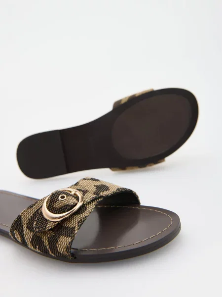 Шлепанцы Reserved