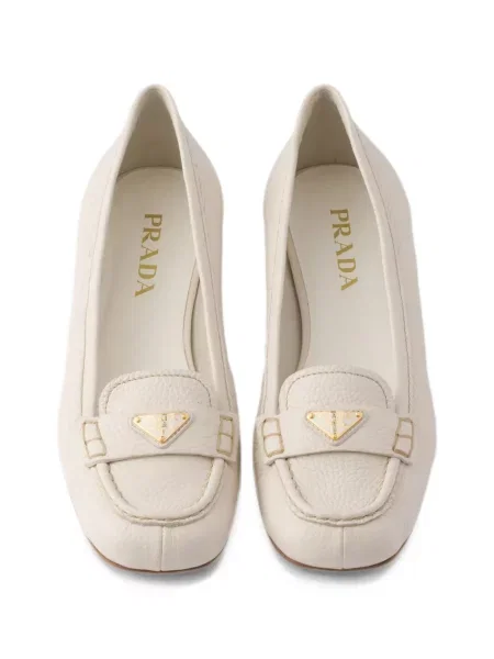 Loafersy Prada skórzane