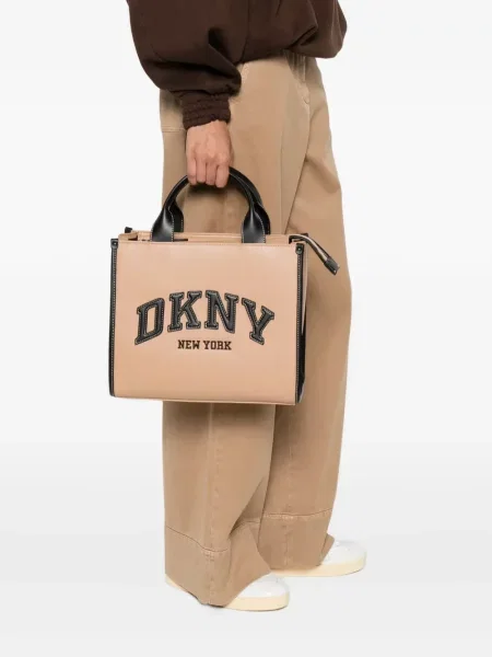 Geantă Dkny cu broderie