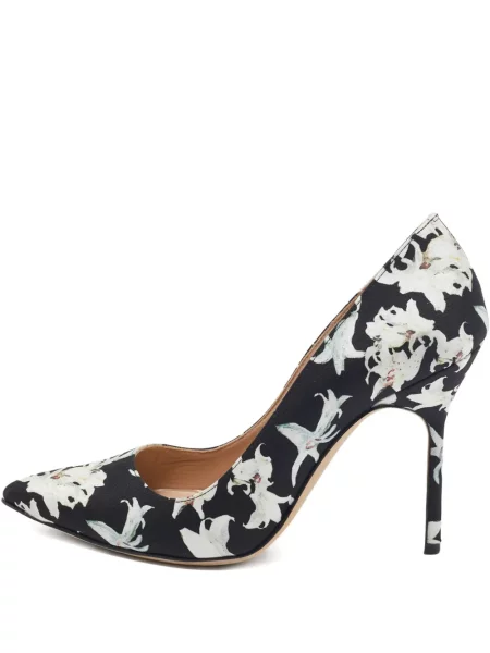 Pantofi cu toc Manolo Blahnik din satin negru