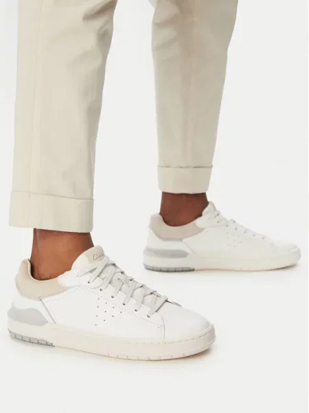 Sneakersy Clarks bílé