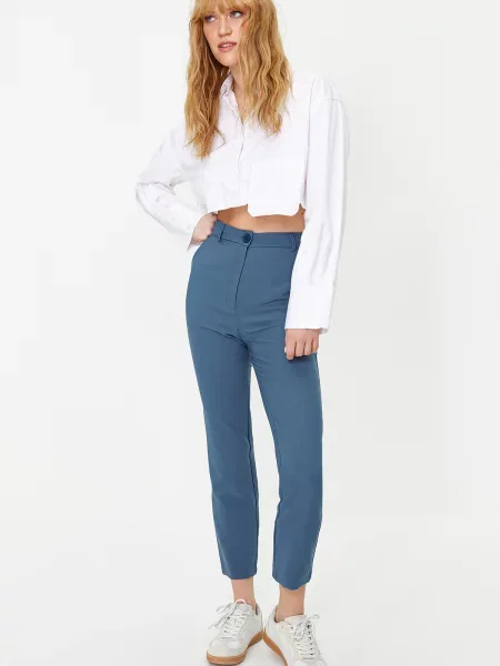 Hlače Trendyol črna