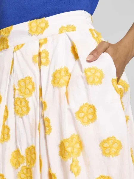 Spódnica midi z kwiatowymi aplikacjami na całej powierzchni Model Kylie' 0039 Italy żółta