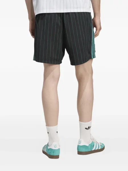 Voskovaný velurové kraťasy Adidas černé