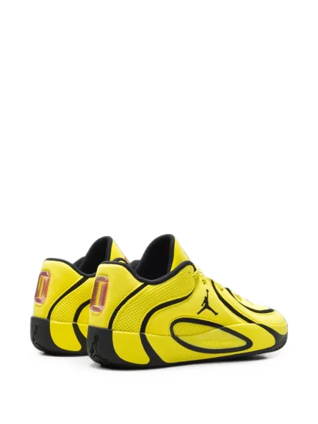 Sneakerși Jordan galben