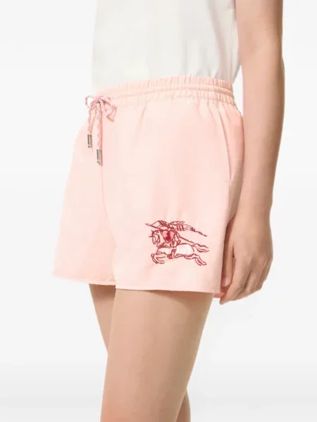 Tempti šortai Burberry su širdelėmis rožinė