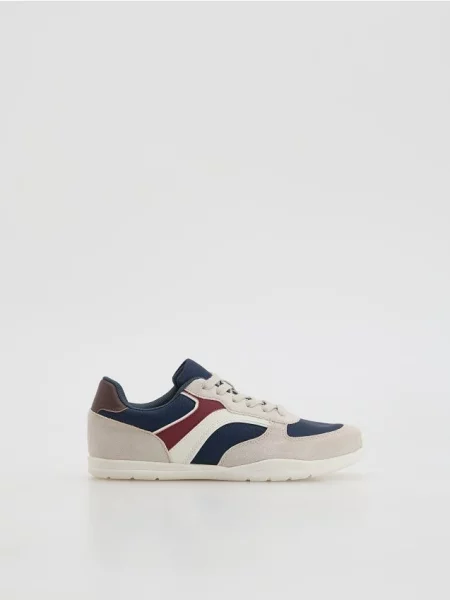 Кроссовки Reserved