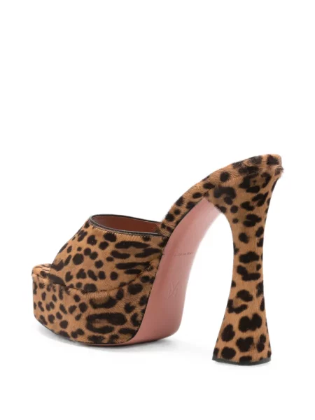 Papuci tip mules Amina Muaddi cu platformă cu imagine cu model leopard maro
