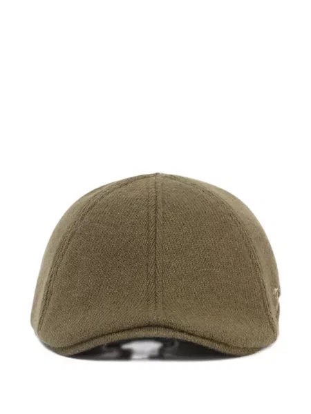 Căciulă Jacquemus cu broderie verde