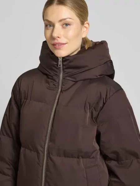 Kurtka w stylu puffer o luźnym kroju z kapturem model Hilena' Opus