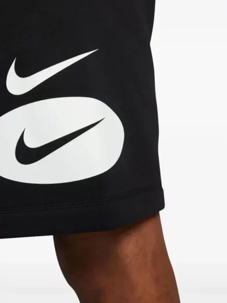 Тениска Nike кепър в тропически десен кафяво