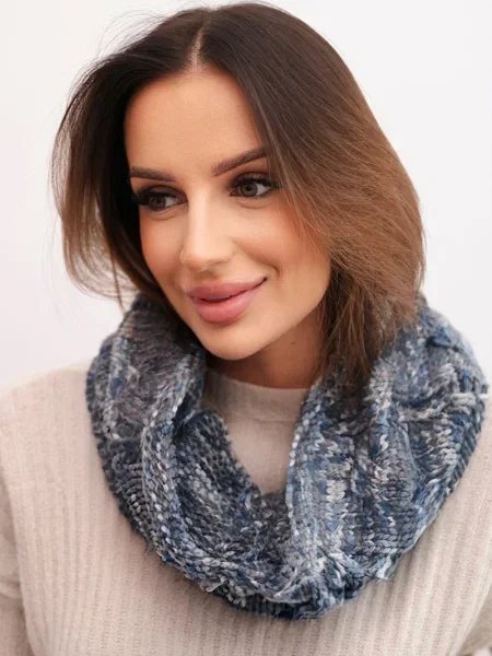 Pleten šal Kesi modra