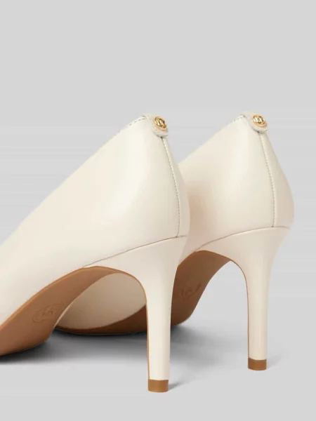 Czółenka ze skóry naturalnej model ‘Alina’ Michael Michael Kors biała