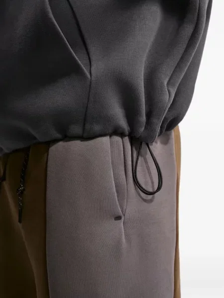 Geacă Nike cu cordon alergare negru