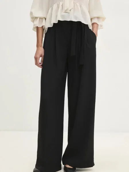 Панталон Answear Lab със стандартна кройка с висока талия черно