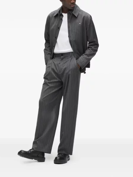 Ing Karl Lagerfeld autogrammal szürke