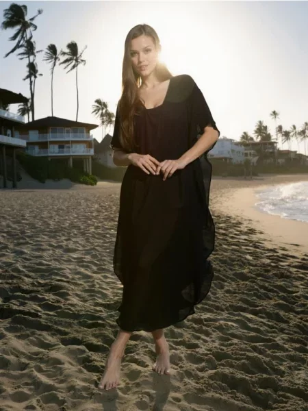 Пляжное пончо чорний