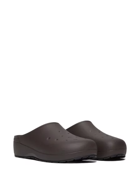Papuci Crocs maro