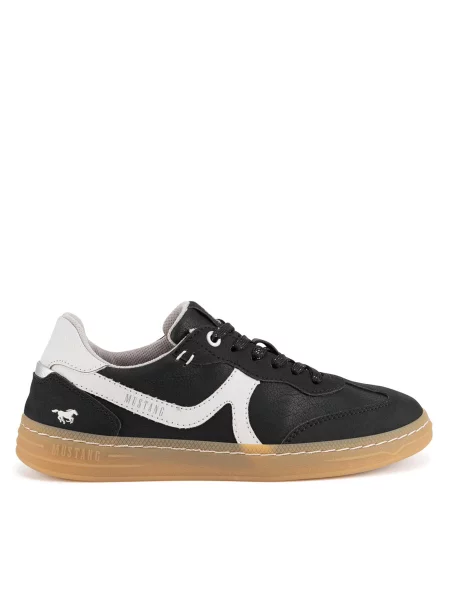 Кроссовки Mustang черные