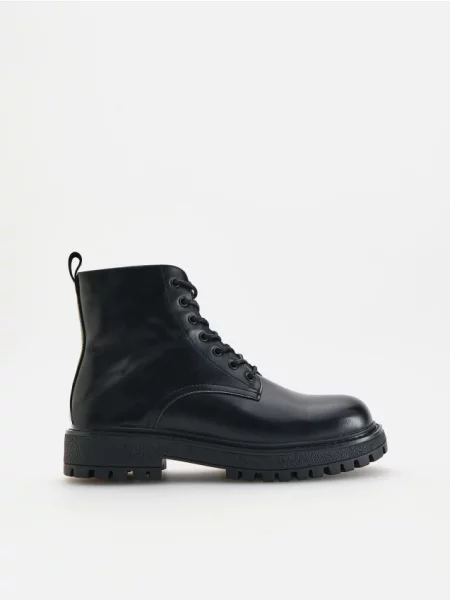 Reserved Botine din piele negru