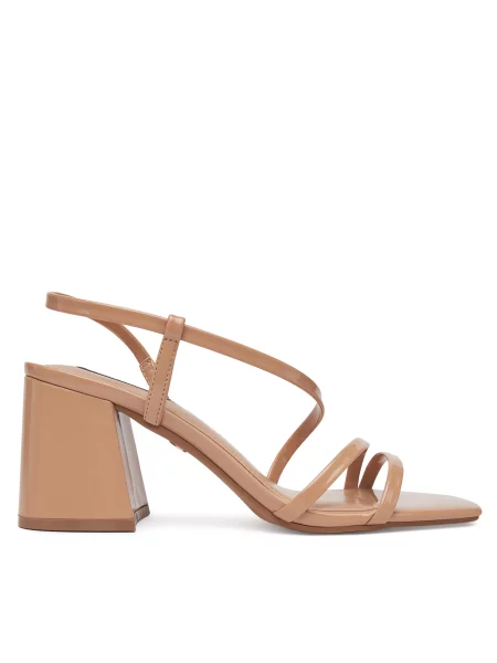 Босоножки Nine West бежевые