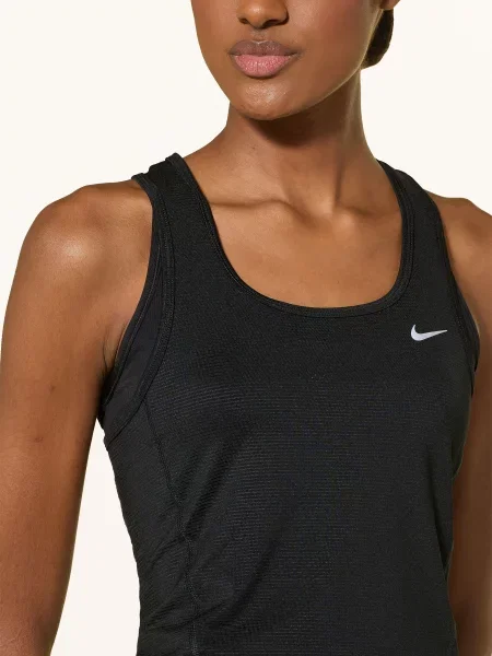 Top Nike do biegania czarny