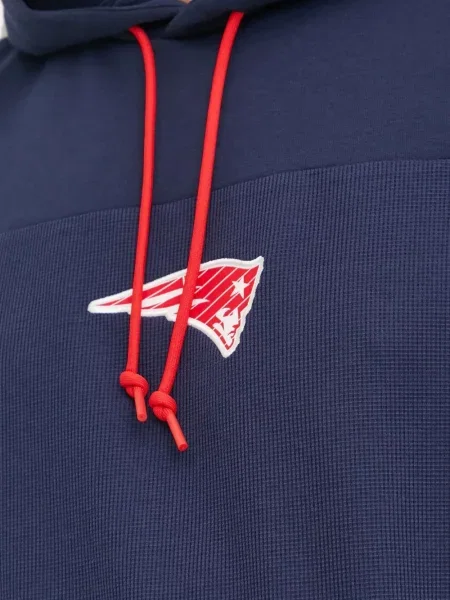 Majica s kapuljačom Nike s printom bijela