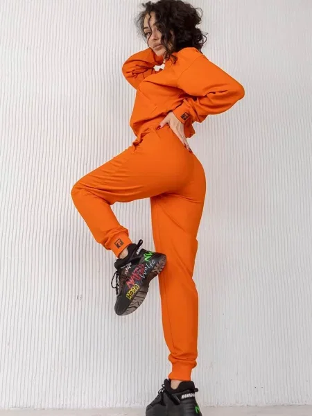 Женский спортивный костюм с капюшоном помаранчевий