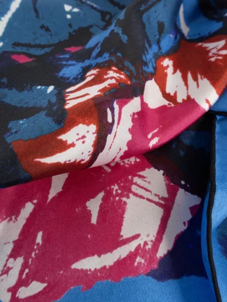Fular Givenchy de mătase cu model floral cu imagine albastru