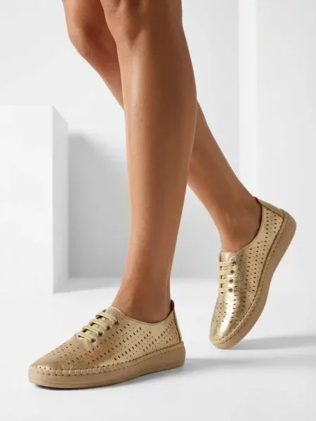Sneakerși Resti