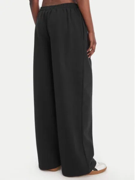 Reebok Spodnji del trenirke Reebok x Ewa Chodakowska Wide Leg črna