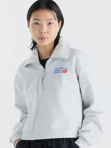 Свитер New Balance белый