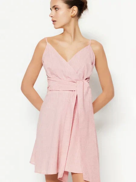 Rochie mini Trendyol roz