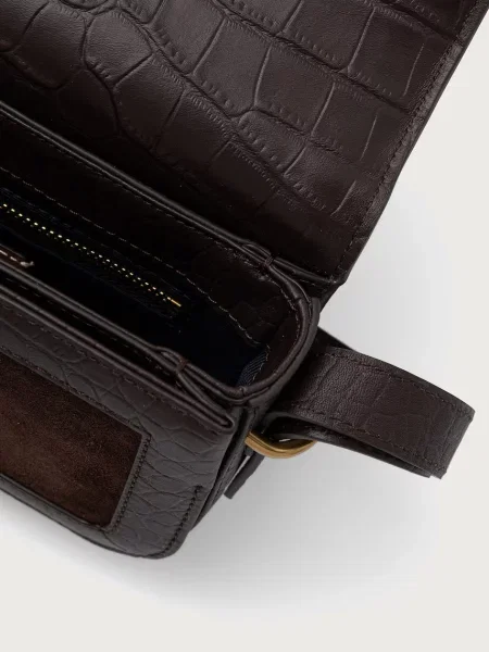 Tommy Hilfiger чанта crossbody дамска от велур SCRIPT кафяво