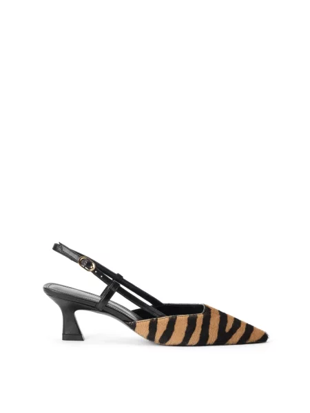 Czółenka Stuart Weitzman skórzana z otwartą piętą brązowa