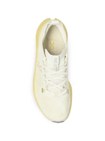 Sneakerși On galben