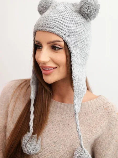 Căciulă Kesi cu pompoane gri