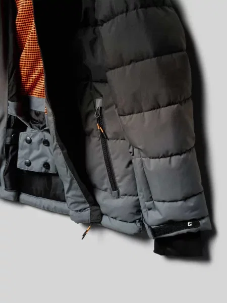 Kurtka pikowana o kroju regular fit z aplikacją z logo Killtec