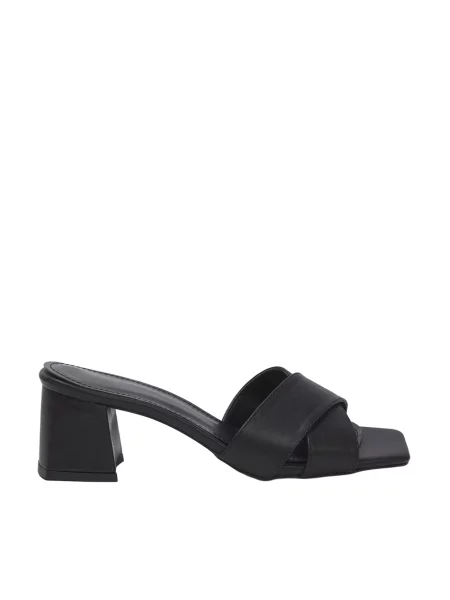 Trendyol Sandale negru