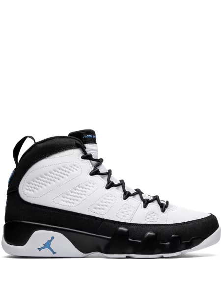Sneakerși Jordan alb