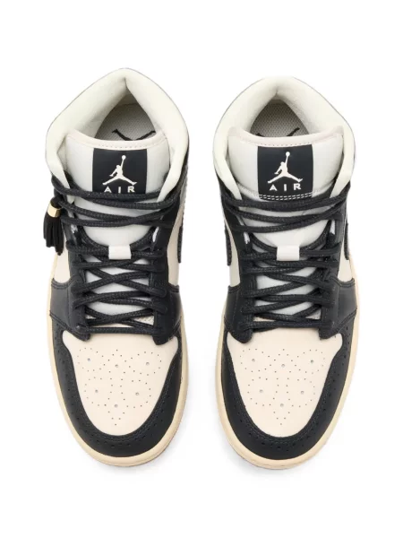 Маратонки Jordan Air Jordan 1 черно