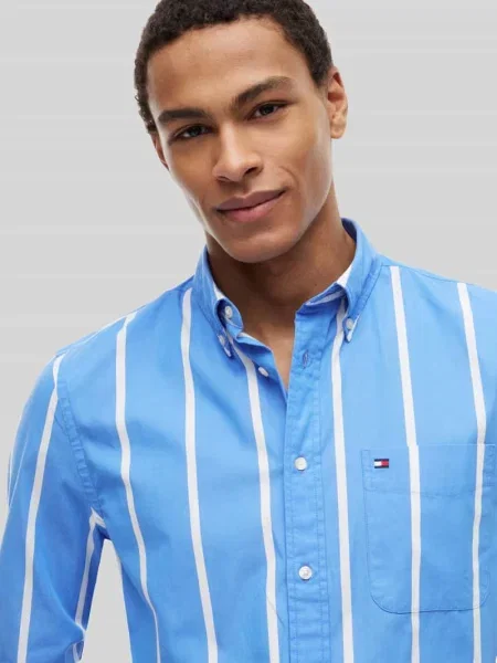 Koszula casualowa o kroju regular fit z czystej bawełny Tommy Hilfiger błękitna