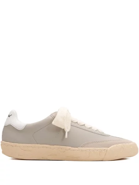 Sneakers General Scale. γκρι
