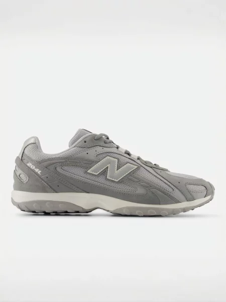 Замшевые повседневные кроссовки New Balance серые
