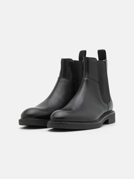 Čižmy Vagabond Shoemakers čierna